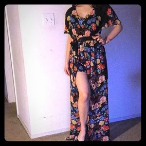 Beautiful sundress from Dry Goods! 🌼